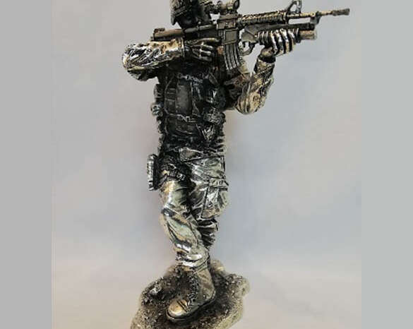 Estatuilla comando